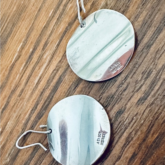 Sterling Silver Ripple Circle Disk Pierced Earrings - Picture 3 of 9